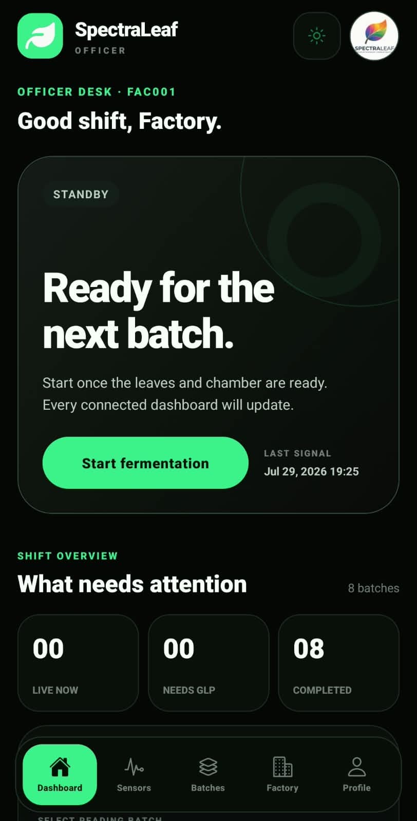 SpectraLeaf mobile dashboard in dark theme with fermentation controls and batch counts